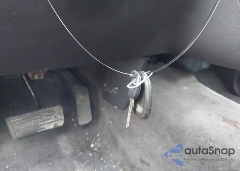 2010 Chevrolet Avalanche 1500 Ls z USA, uszkodzony, nr VIN 3GNVKEE04AG245040